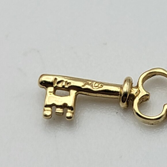 Vintage Mo 14K Yellow Gold Key Charm Pendant 0.75" - Picture 6 of 7